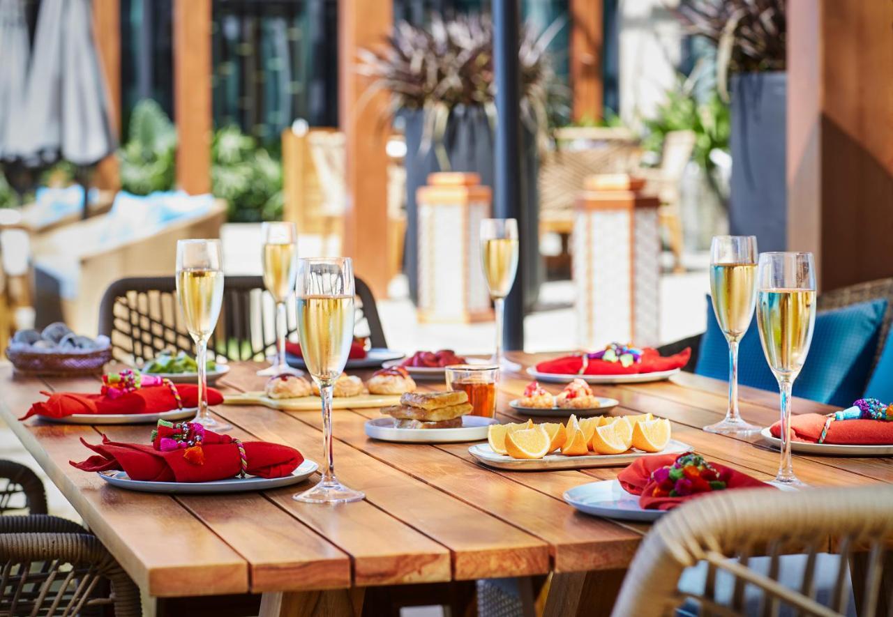 Taj Cidade De Goa Horizon, Goa パナジ エクステリア 写真 A table set for a party