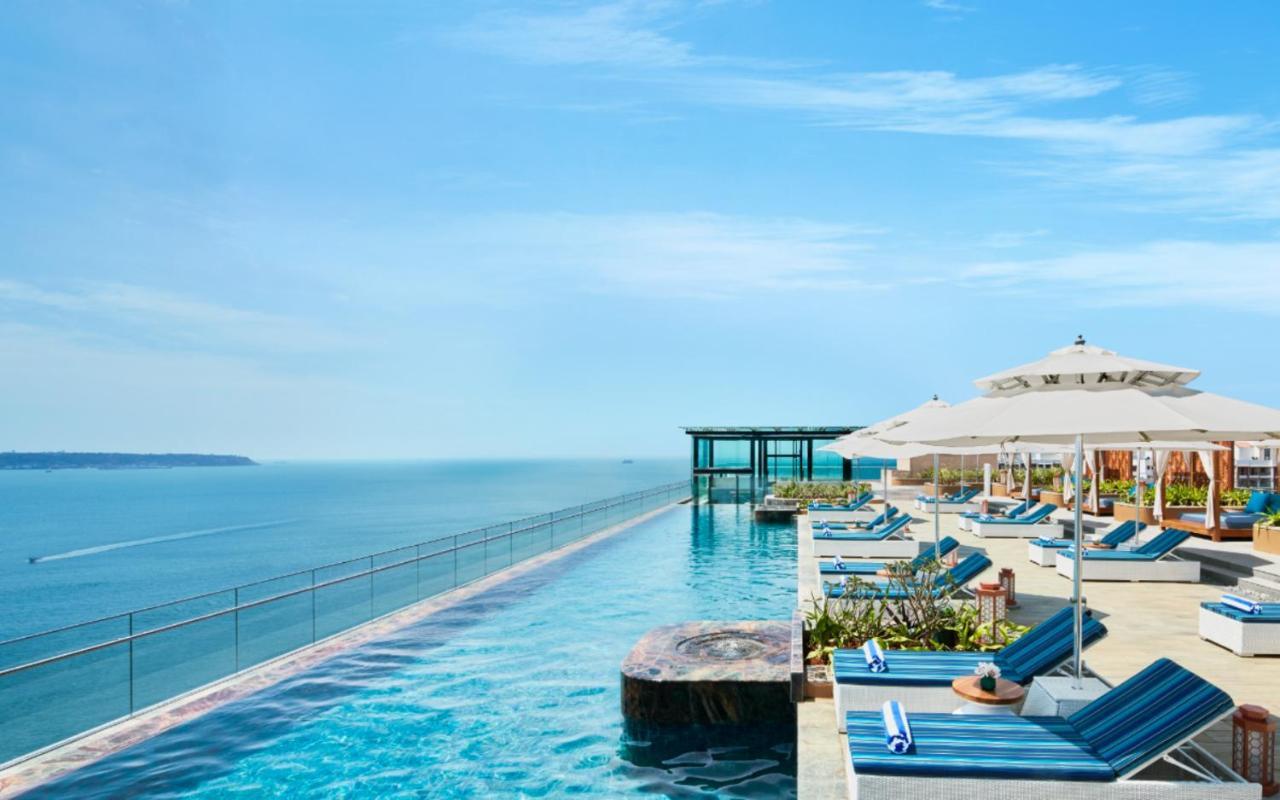 Taj Cidade De Goa Horizon, Goa パナジ エクステリア 写真 The rooftop pool at the W Retreats & Spa, Phuket